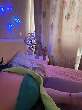 Snapshot of Lolaley2 chatting on 03.17.25 Lolaley2 online show from 03.17.25