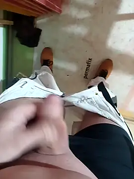 Snapshot of GeilerSchweizer chatting on 01.21.25 GeilerSchweizer online show from 01.21.25