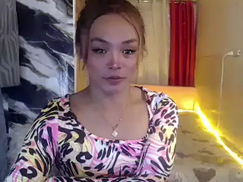 Snapshot of kylie_huntress chatting on 12.15.24 kylie huntress online show from 12.15.24