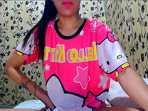 Snapshot of AsianNaughtiesMistress chatting on 09.21.25 AsianNaughtiesMistress online show from 09.21.25