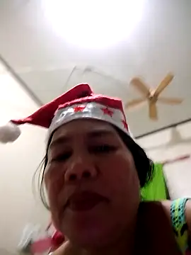 Snapshot of Sofiafuckbabes chatting on 12.24.24 Sofiafuckbabes online show from 12.24.24