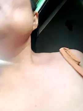 Snapshot of Sofiafuckbabes chatting on 01.18.25 Sofiafuckbabes online show from 01.18.25