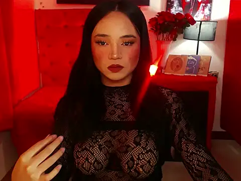 Snapshot of ErinSmith7inches_TS chatting on 10.05.25 ErinSmith7inches TS online show from 10.05.25