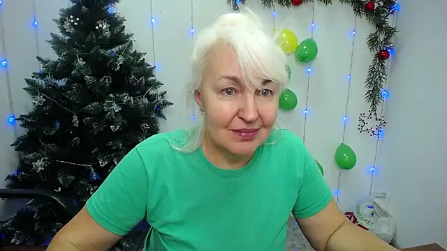 BlondyLeeBest online show from 01.12.25