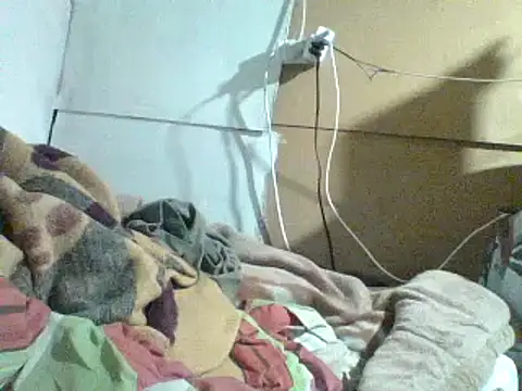 Snapshot of hairybushpussyxx1 chatting on 12.06.24 hairybushpussyxx1 online show from 12.06.24