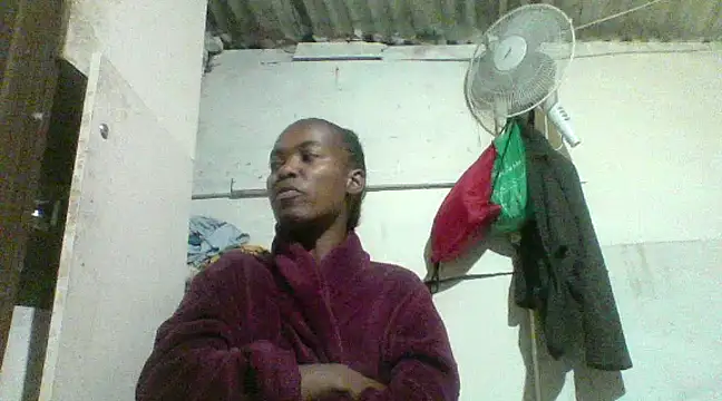 Snapshot of hairybushpussyxx1 chatting on 01.05.25 hairybushpussyxx1 online show from 01.05.25