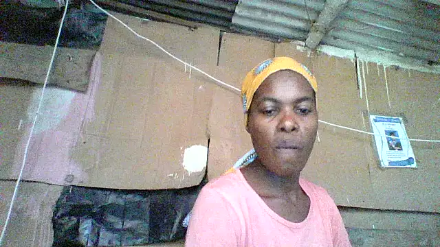 Snapshot of hairybushpussyxx1 chatting on 12.05.25 hairybushpussyxx1 online show from 12.05.25