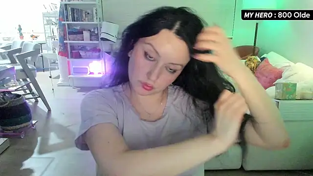 Vesaaa online show from 10.08.25