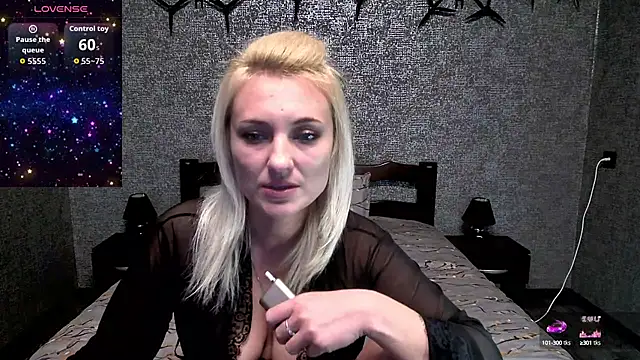 Snapshot of annagreeneyess chatting on 10.09.25 annagreeneyess online show from 10.09.25