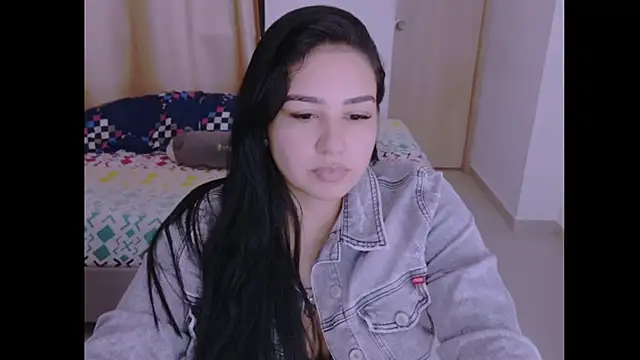 Snapshot of _anastasia chatting on 12.20.24 anastasia online show from 12.20.24