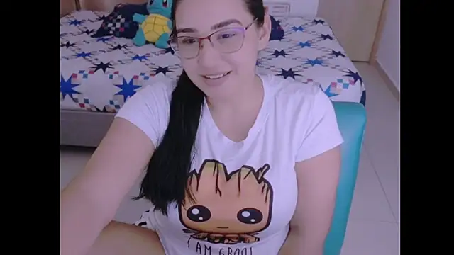 Snapshot of _anastasia chatting on 12.29.24 anastasia online show from 12.29.24