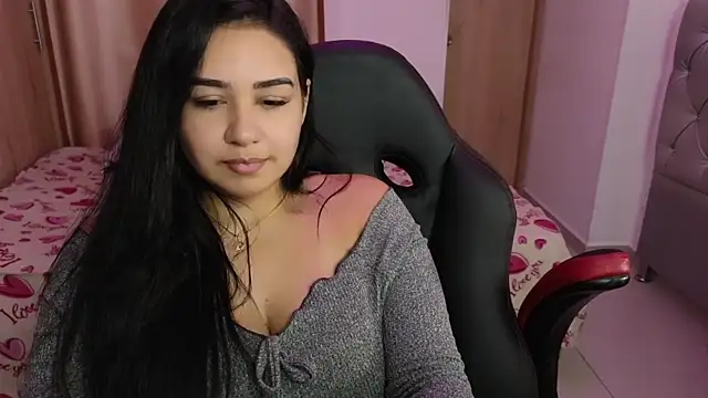 Snapshot of _anastasia chatting on 03.21.25 anastasia online show from 03.21.25