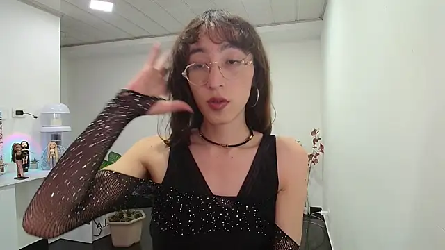 Snapshot of NicoleCortez chatting on 02.02.25 NicoleCortez online show from 02.02.25