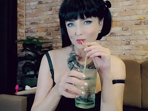 Snapshot of _Alexis_Bloom_ chatting on 02.02.25 Alexis Bloom online show from 02.02.25