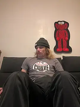 Snapshot of trippyski chatting on 01.02.25 trippyski online show from 01.02.25