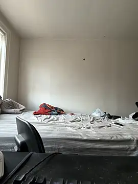 Snapshot of trippyski chatting on 11.16.25 trippyski online show from 11.16.25