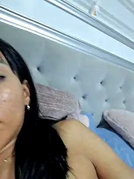 Doll Loren online show from 02.19.25