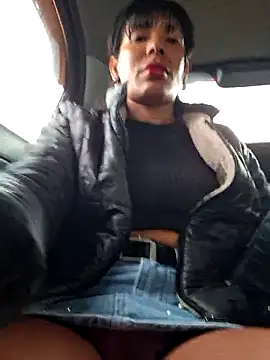 Doll Loren online show from 03.06.25