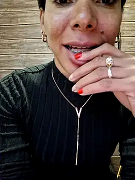 Doll Loren online show from 09.08.25