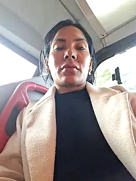 Doll Loren online show from 11.14.25