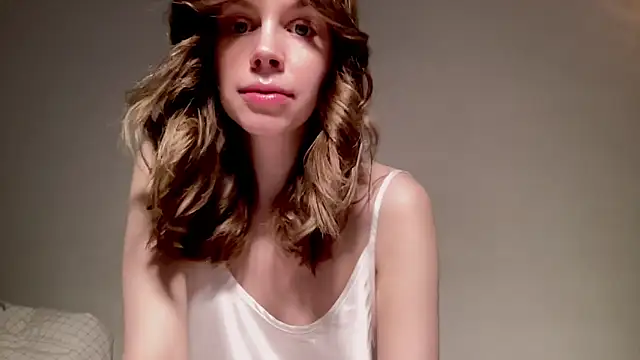 Snapshot of Nikki_Mimimi chatting on 12.20.24 Nikki Mimimi online show from 12.20.24