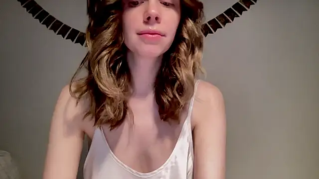 Snapshot of Nikki_Mimimi chatting on 12.29.24 Nikki Mimimi online show from 12.29.24