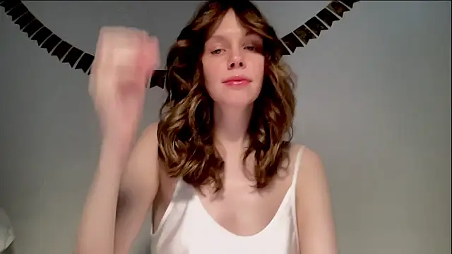 Snapshot of Nikki_Mimimi chatting on 01.11.25 Nikki Mimimi online show from 01.11.25
