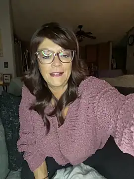 Snapshot of cowgirlc chatting on 02.22.25 cowgirlc online show from 02.22.25