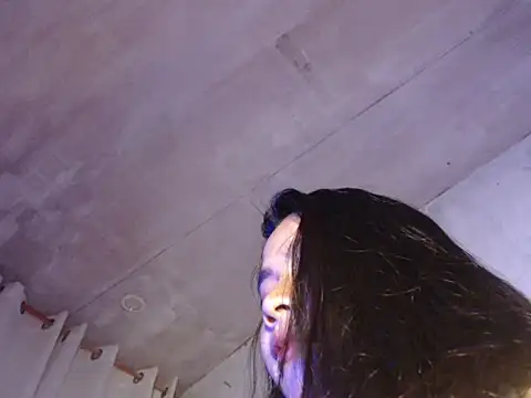 Snapshot of Urbabygirl_jenny chatting on 09.30.25 Urbabygirl jenny online show from 09.30.25