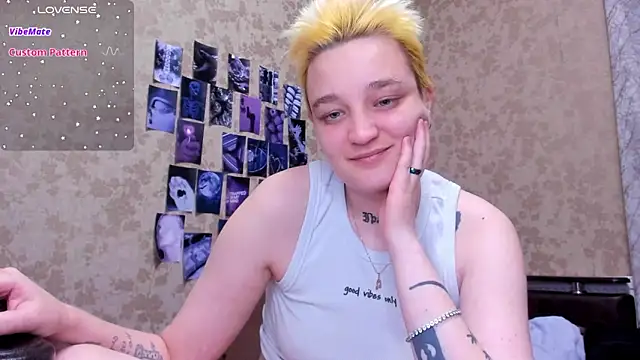 Snapshot of Imlinn chatting on 10.05.25 Imlinn online show from 10.05.25