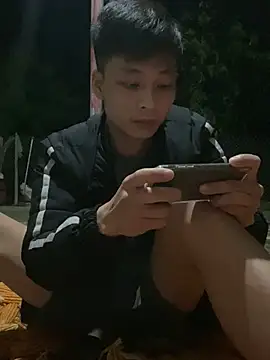 Snapshot of Naughty--asian chatting on 03.17.25 Naughty--asian online show from 03.17.25