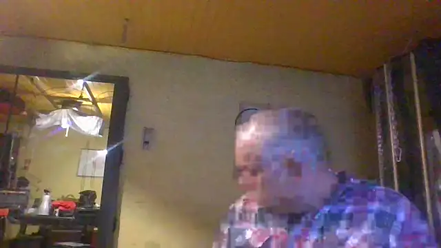 Snapshot of jeanlulu chatting on 10.16.25 jeanlulu online show from 10.16.25