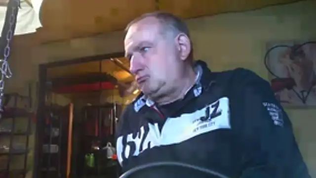 Snapshot of jeanlulu chatting on 10.28.25 jeanlulu online show from 10.28.25