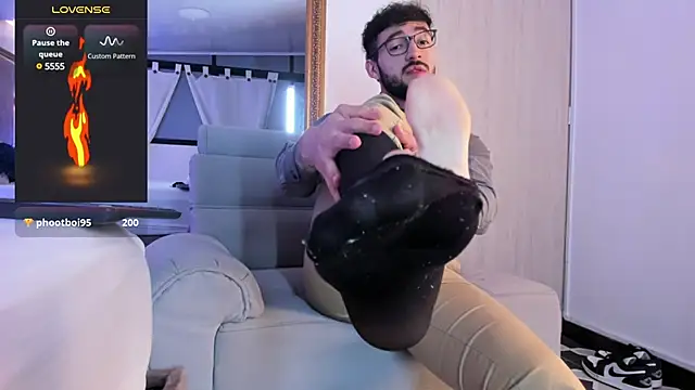 MarkWalker   online show from 02.08.25