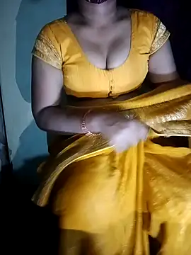 Snapshot of YUKTAPOWER chatting on 03.11.25 YUKTAPOWER online show from 03.11.25