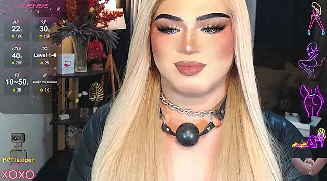 Snapshot of Bitch_Fowler69 chatting on 02.13.25 Bitch Fowler69 online show from 02.13.25