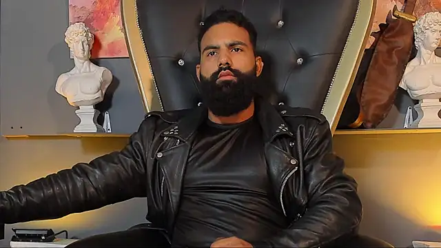 Snapshot of BeardAndrew chatting on 12.15.24 BeardAndrew online show from 12.15.24