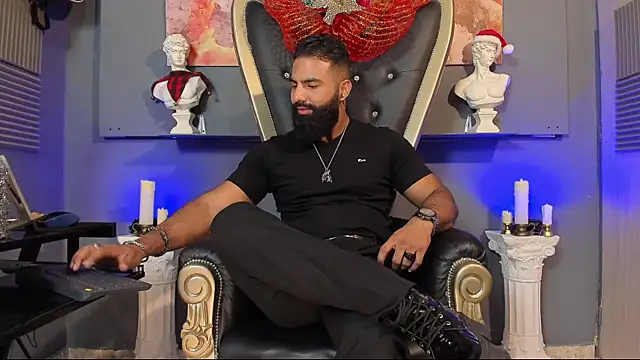 Snapshot of BeardAndrew chatting on 12.21.24 BeardAndrew online show from 12.21.24