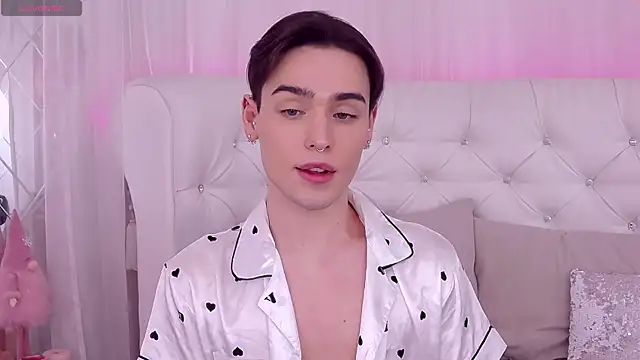 Snapshot of RobbyCharming chatting on 01.04.25 RobbyCharming online show from 01.04.25