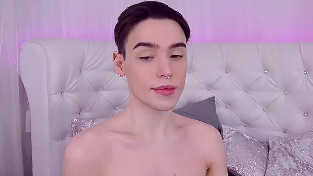 Snapshot of RobbyCharming chatting on 03.10.25 RobbyCharming online show from 03.10.25