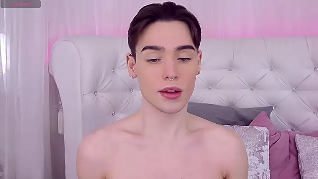Snapshot of RobbyCharming chatting on 03.17.25 RobbyCharming online show from 03.17.25