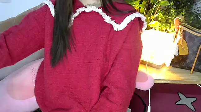 PinkCoi888 online show from 02.28.25