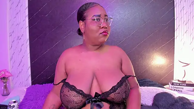 Darnellqueen online show from 10.02.25