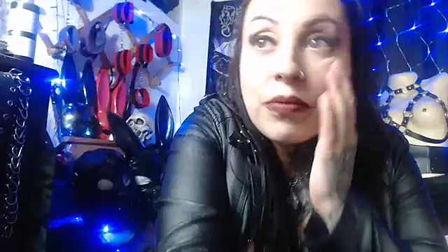 Snapshot of Astartexxx chatting on 02.09.25 Astartexxx online show from 02.09.25