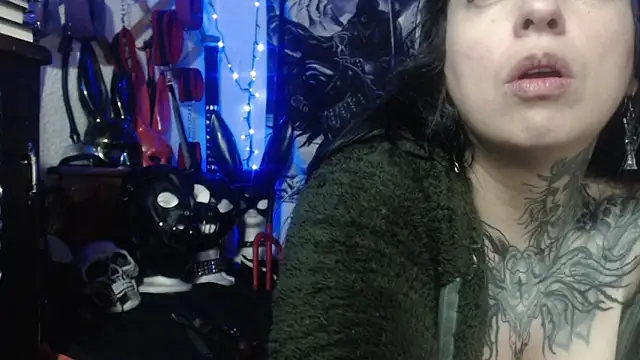 Snapshot of Astartexxx chatting on 09.19.25 Astartexxx online show from 09.19.25