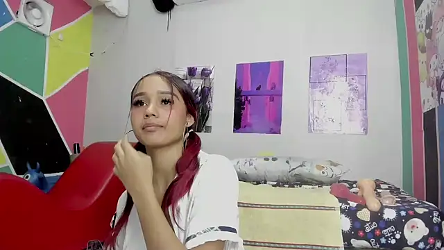 Snapshot of MarianaManzur chatting on 01.24.25 MarianaManzur online show from 01.24.25
