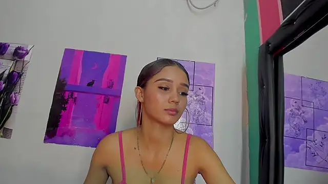 Snapshot of MarianaManzur chatting on 03.14.25 MarianaManzur online show from 03.14.25