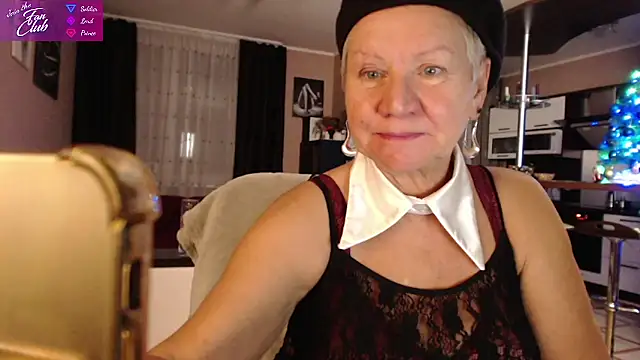 Snapshot of roxana_brooks chatting on 12.30.24 roxana brooks online show from 12.30.24