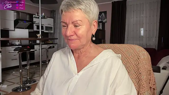 Snapshot of roxana_brooks chatting on 01.21.25 roxana brooks online show from 01.21.25