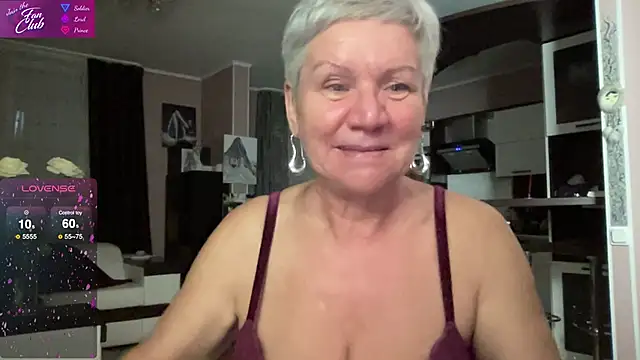 Snapshot of roxana_brooks chatting on 01.26.25 roxana brooks online show from 01.26.25